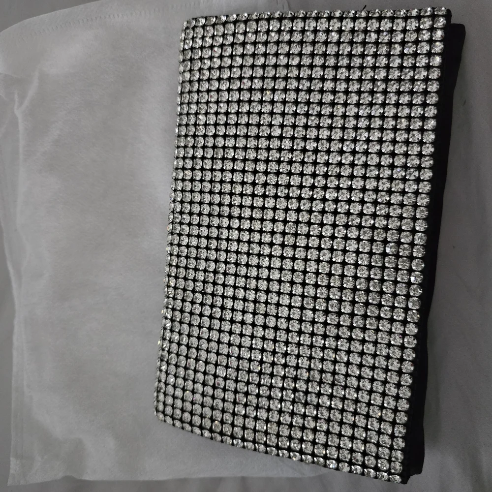 Sparkling Rhinestone Clutch - Picture 6 of 7